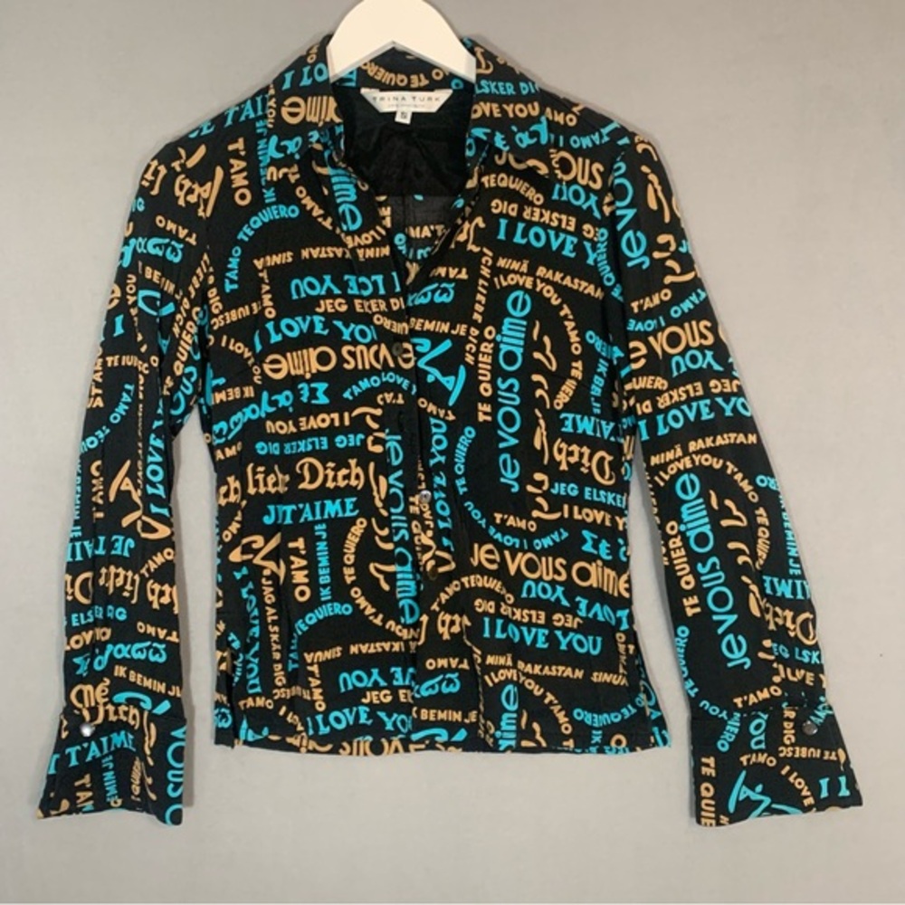 Trina Turk Black and Blue Text Print Silk Top Size Small Love Language